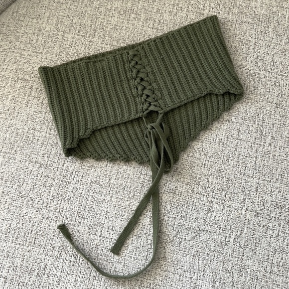 Knit Green Tube Top - Picture 2 of 3